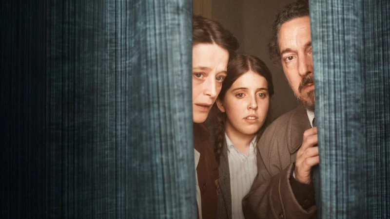 Căn Phòng Ẩn Náu (La Vie devant moi)